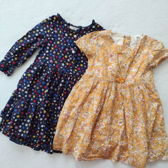 Lot of 2 Girls Cotton Dresses 2T Crewcuts OshKosh Star Floral Print Navy Golden - Picture 1 of 11